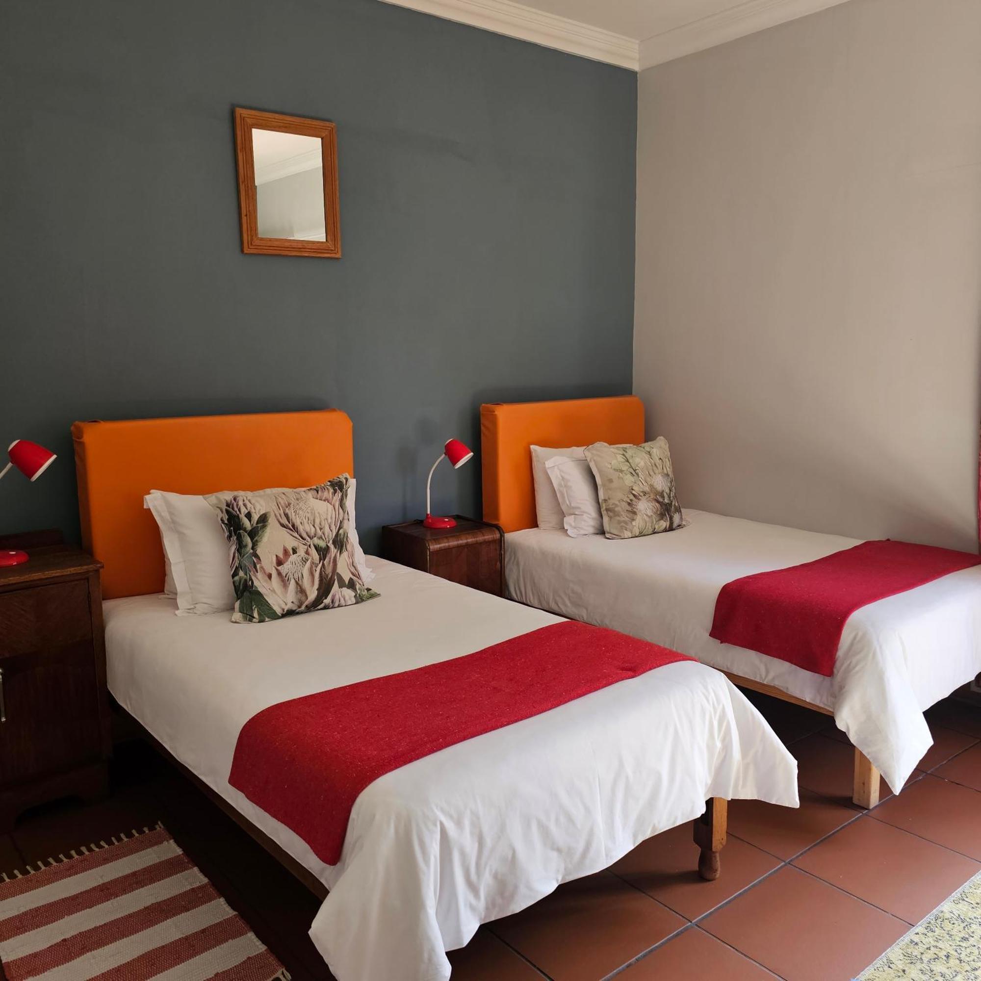 House Of House Guest House สเตลเลนบอช ภายนอก รูปภาพ