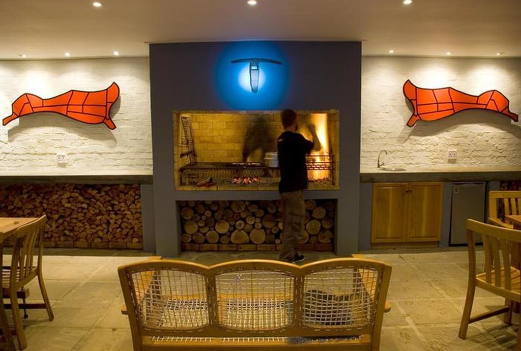 House Of House Guest House สเตลเลนบอช ภายนอก รูปภาพ
